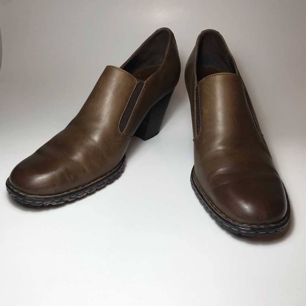 Born Leather Ankle Boots with Heel- Size 8.5